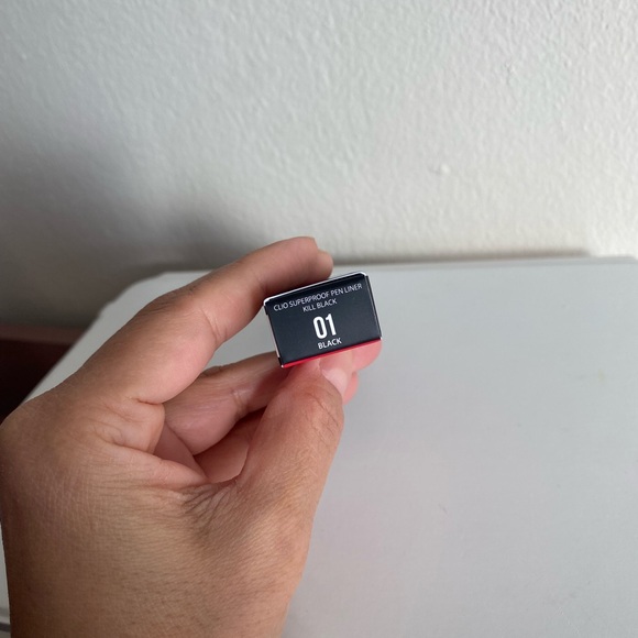 CLIO Superproof Pen Eye Liner Kill Black Liquid Eyeliner Felt Makeup K Beauty - Picture 3 of 4